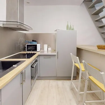 Beautiful 3-bedroom On Rue Rene Baheux Le Havre