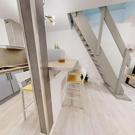 Beautiful 3-bedroom On Rue Rene Baheux *