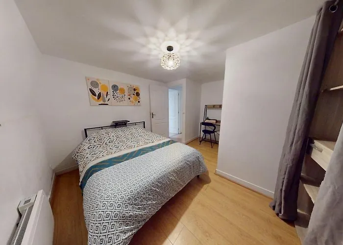 Beautiful 3-bedroom On Rue Rene Baheux Le Havre